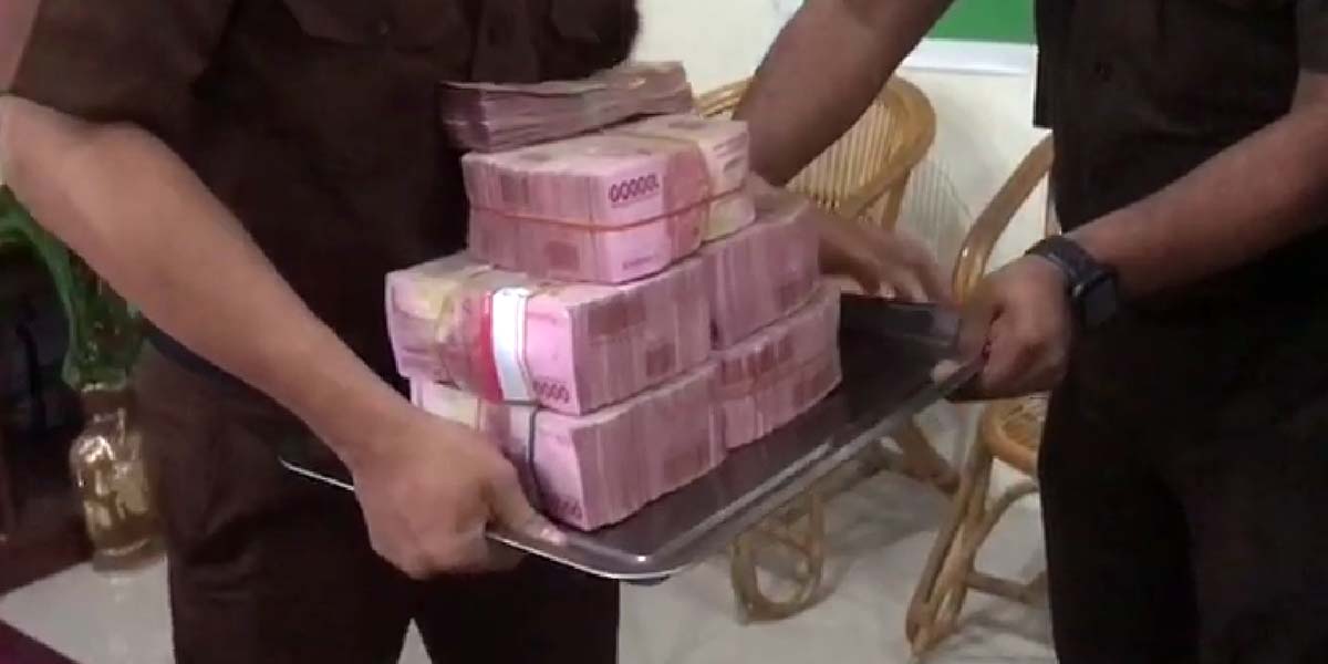 kenapa-tersangka-korupsi-dana-bos-sman-1-mimika-tak-ditahan